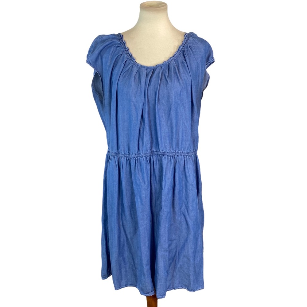 Woman’s Lauren Conrad denim smock dress size XL